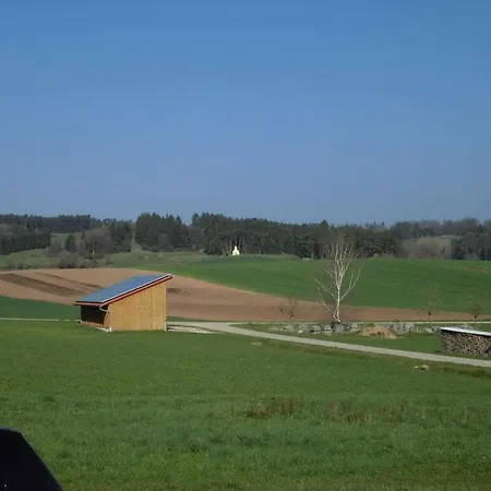 Spacious In Lenzen Pleinfeld